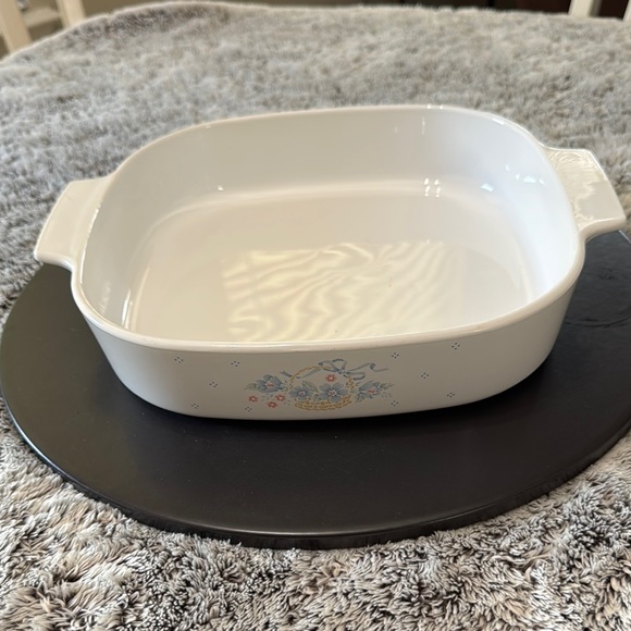 VTG CorningWare A-10-B casserole  Country‎ Cornflower Blue Ribbon floral basket - Picture 1 of 12